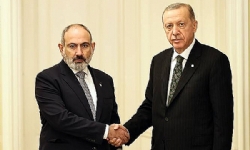 ​Ermenistan Başbakanı ile Türkiye Cumhurbaşkanı telefonda görüştü