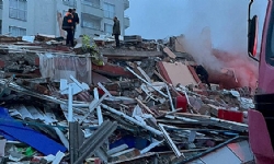 Patrikhane`den deprem için yardım faaliyeti