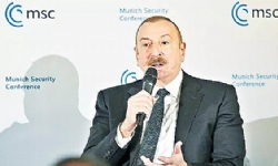 Aliyev: Barış anlaşması üzerinde çalışıyoruz