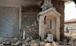 Hatay merkezli deprem Meryem Ana Kilisesi`ndeki hasarı artırdı