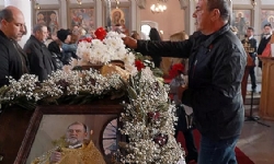 Sveti Georgi Kilisesi papazı Çıkırık, toprağa verildi