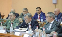 ​Ermenistan-Rusya askeri-teknik işbirliği hükümetlerarası komisyonun oturumu başladı