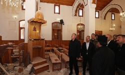 Bakan Akar, depremden zarar gören Samandağ`daki Mar İlyas Kilisesi`nde incelemelerde bulundu