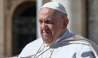 ​Papa Françesko Hastaneye Kaldırıldı