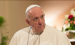 ​Vatikan`dan hastanede tedavisi süren Papa`nın durumuna ilişkin açıklama