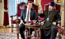 Ստանպուլի Մայր Քաղաքապետի Զատկական Այցը