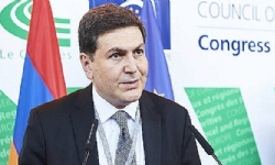 Ermenistan Dışişleri Bakan Yardımcısı Moskova`da üçlü formatta yeni bir görüşme hakkında bilgi verd