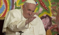 Papa Francis ateşlendi, Vatikan’da cuma günkü kabulleri iptal edildi