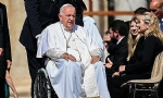 ​Papa Francesco ameliyat olmak üzere hastaneye kaldırıldı