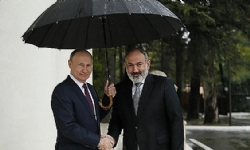 Pashinyan, Putin to meet in Sochi on Friday, Kremlin says