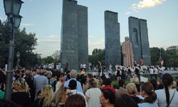 Karabağ ve Ermenistan`da ablukaya karşı eş zamanlı miting