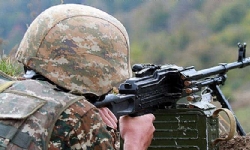 Azerbaycan Ermenistan mevzilerine tekrar ateş açtı