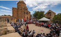 ​Holy Mass at historic Armenian church in Türkiye celebrates unity