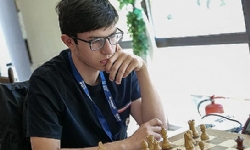 ​Ermeni genç satranççı Avrupa U18 şampiyonu oldu