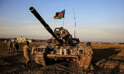 İran`dan `Karabağ` adımı: Azerbaycan ve Ermenistan`a uçuşları askıya aldı