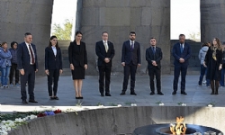 Litvanya Parlamentosu Başkan Yardımıcısı, Ermeni Soykırımı Anıtını ziyaret etti