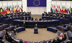 ​Paşinyan Avrupa Parlamentosu`nda konuştu