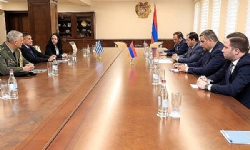 Ermenistan Savunma Bakanlığı`nda Ermeni-Yunan işbirliği ve bölgesel güvenlik konuları ele alındı