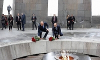 ​Greek Foreign Minister visits Armenian Genocide memorial in Yerevan