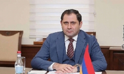 Ermenistan Savunma Bakanı Kazakistan`a gitti