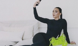 Balenciaga`nın yeni marka elçisi Kim Kardashian oldu