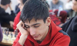 İran`da Ermeni satranç oyuncusu uluslararası turnuvanın B grubunun şampiyonu oldu