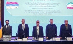 İran ve Ermenistan ticaret cirosunu 3 milyar dolara çıkarmayı hedefliyor