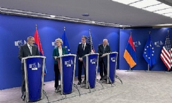 ABD ve AB`den Ermenistan`a destek