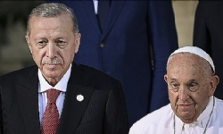 Cumhurbaşkanı Erdoğan, Papa Franciscus ile telefonda görüştü