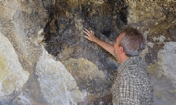 1600 yıllık mağara kilisede `defineci` tahribatı: `Böyle bir yapıyla ilk kez karşılaşıyoruz`