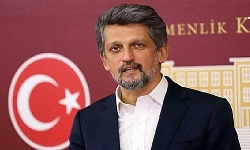 Eski HDP Diyarbakır Milletvekili Garo Paylan, kendisini sosyal medyada hedef gösteren kişiye yanıt v