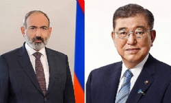 Paşinyan, ikili ilişkilerin daha da güçlendirilmesi amacıyla Japonya Başbakanı`nı Ermenistan`a dave