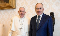 Başbakan Paşinyan, Papa ile baş başa görüşme gerçekleştirdi
