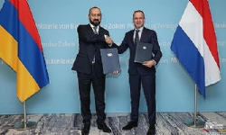 Ermenistan Çevrimiçi Özgürlük Koalisyonuna katıldı