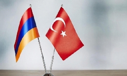 Yerevan`da Ermenistan-Türkiye ilişkileri: Tehdit mi, fırsat mı? konulu konferansı
