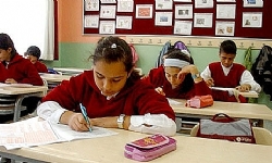 Türkiye`deki Ermeni Toplumunun Bugünkü Meydan Okumaları: Eğitim