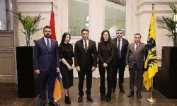 Azerbaycan`da esir tutulan Ermenilerin konusu, Simonyan`ın yürt dışı ziyareti gündeminde