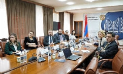 Ermenistan Ekonomi Bakanı, Dünya Bankası Ermenistan Ofisi Başkanı ile görüştü