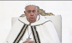 Vatikan: Papa bronkospazm krizi geçirdi ve bu, solunum durumunun aniden kötüleşmesine yol açtı