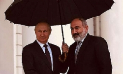 Paşinyan ile Putin iki görüşme ve iki telefon görüşmesi gerçekleştirdi