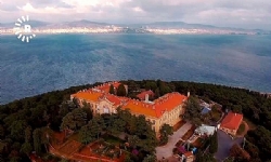 Çok üzgünüz???? Büyükada Rum Yetimhanesi yıkılıyor.