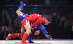 Ermeni sporcu Rusya Takım Sambo Şampiyonası`ın galibi