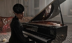 İklim Tamkan, Babajanian`ın “Élégie”sini yorumladı: Değerli bir hikâyeyi evrensel bir hafızaya dön