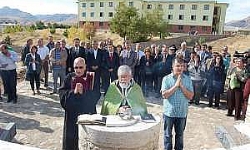 Ermeni Mezarlığında Ayin